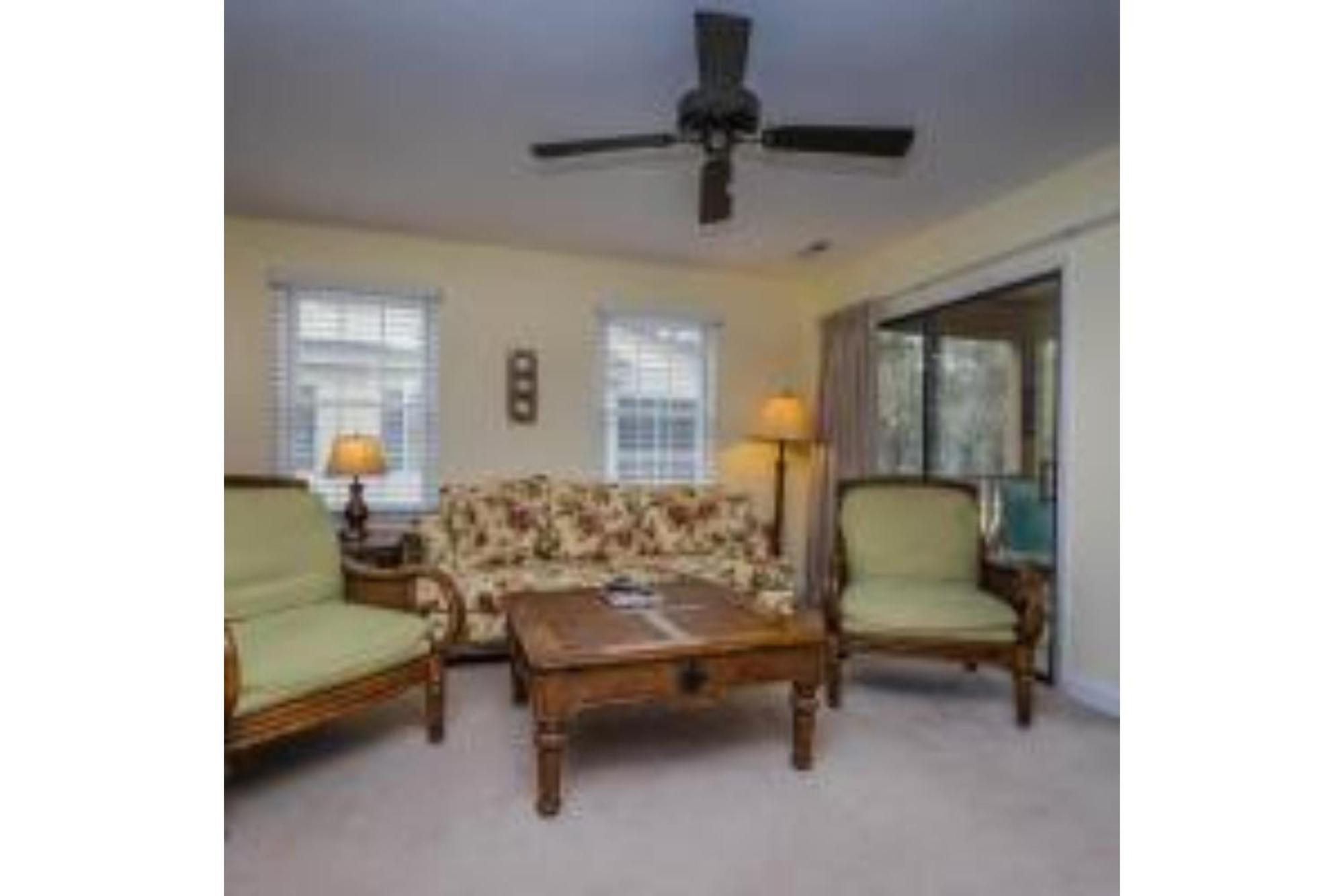 Litchfield Beach & Golf Resort Buitenkant foto